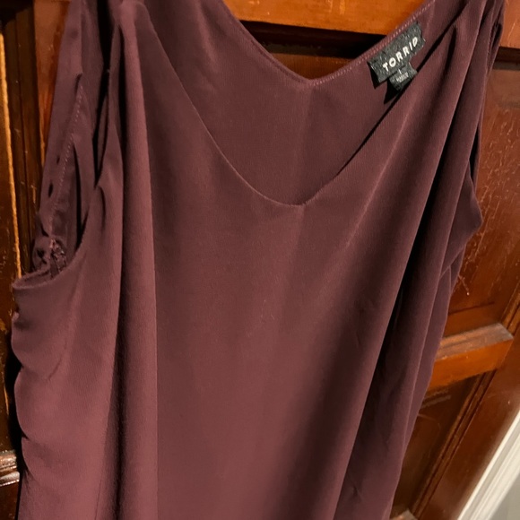 Torrid maroon swing tank size 1 - Picture 2 of 4